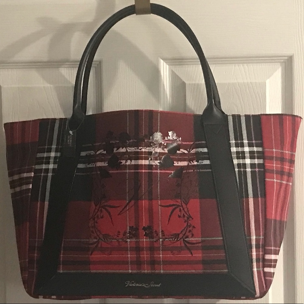New Victoria’s Secret Limited Edition tartan print Christmas plaid tote bag